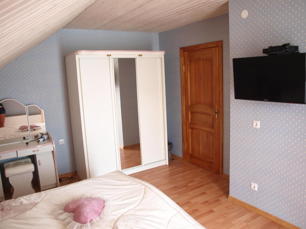 Guest House Kalnu Pupoli Šenheida Oda fotoğraf