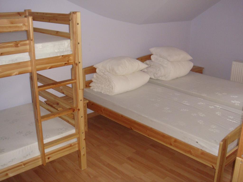 Guest House Kalnu Pupoli Šenheida Oda fotoğraf